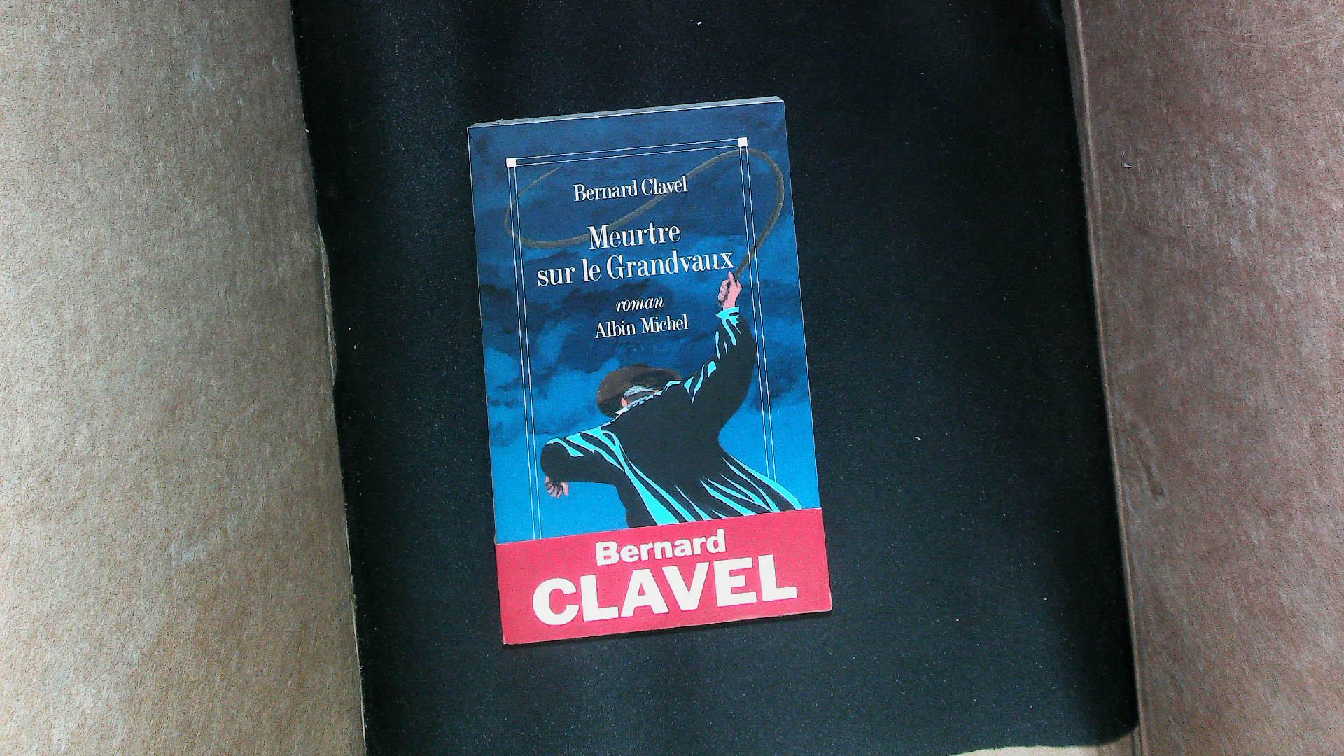 Meurtre sur le Grandvaux : livres pas cher d'occasion, de seconde main de l'association Lire et Créer