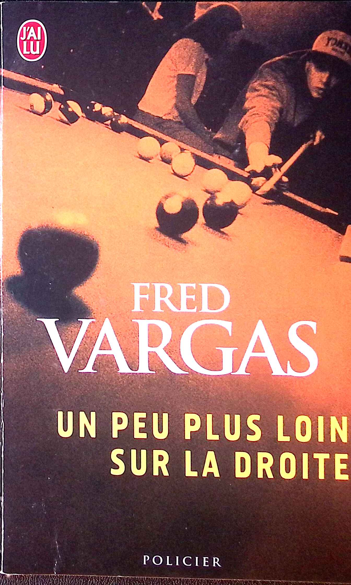 Un peu plus loin sur la droite : livres pas cher d'occasion, de seconde main de l'association Lire et Créer